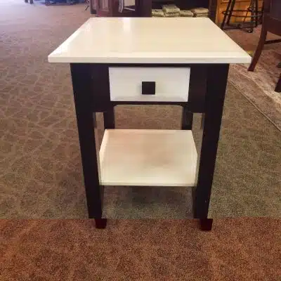 Iris Collection End Table 1